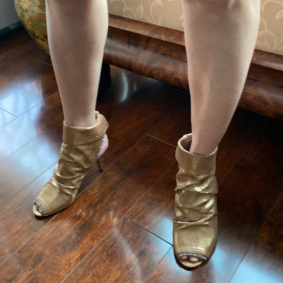 🌸 GONE…DONATED - Picture 3 of 11